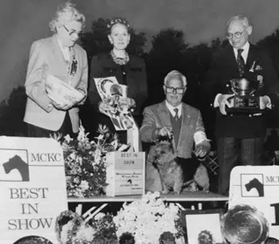 Editorial: October 7, 2022